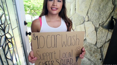 Skinny blue ribbon Zaya Cassidy desires chili dog